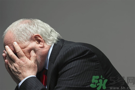 男性更年期的表現(xiàn)有哪些？怎么判斷男性更年期？