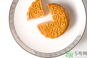 月餅的熱量高嗎？吃一個(gè)月餅會(huì)長(zhǎng)胖嗎？