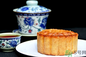 月餅的熱量高嗎？吃一個(gè)月餅會(huì)長(zhǎng)胖嗎？