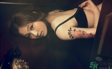 女生紋身紋哪兒比較好看？紋身可以徹底洗掉嗎？