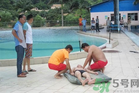 溺水怎么辦？溺水如何自救？