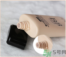 粉底液有隔離作用嗎？粉底液有什么作用？