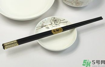 合金筷子用的什么材料？合金筷子和不銹鋼筷子哪個(gè)好？