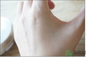 秀雅韓氣墊bb使用方法 秀雅韓秘策紫斷金屬氣墊粉底怎么用？