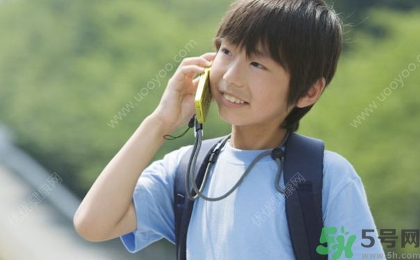 15歲男孩的標(biāo)準(zhǔn)身高應(yīng)該多高？15歲男孩的標(biāo)準(zhǔn)身高體重