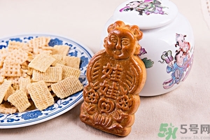 冰皮月餅和普通月餅的區(qū)別 蘇式月餅和廣式月餅的區(qū)別？