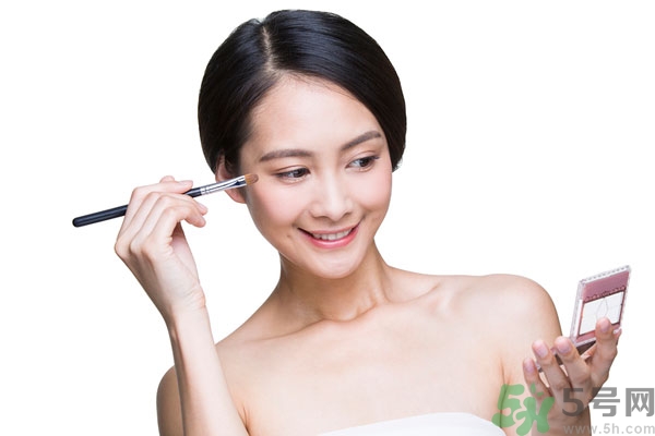 眼影干了怎么辦？眼影保質(zhì)期一般多久？