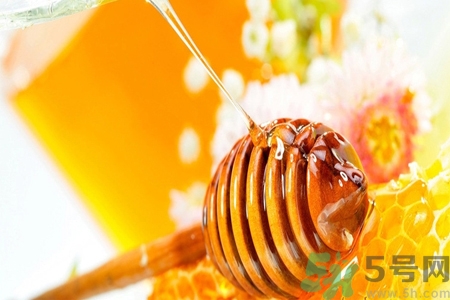 ?蜂蜜怎么吃才有營養(yǎng)？蜂蜜的鑒別方法是什么？