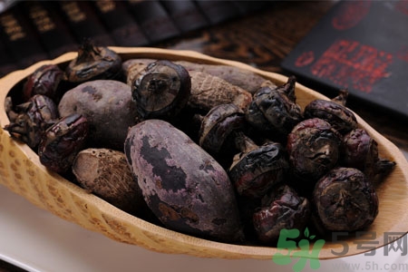 荸薺怎么去皮？荸薺煮多長時間？