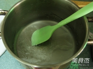 水晶月餅用的什么粉？水晶月餅的做法及配方