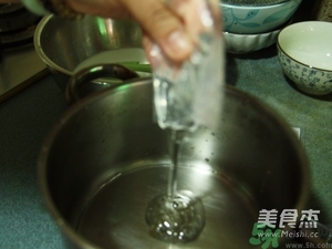 水晶月餅用的什么粉？水晶月餅的做法及配方