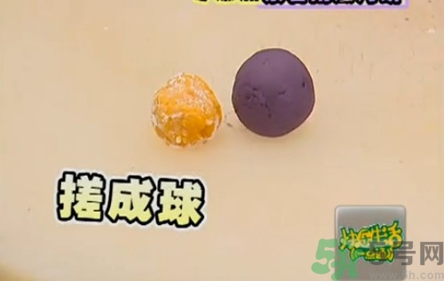 水晶月餅用的什么粉？水晶月餅的做法及配方
