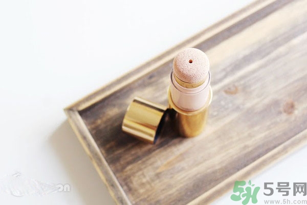 estee lauder氣墊粉底棒怎么樣？雅詩(shī)蘭黛氣墊粉底棒好用嗎？