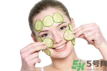 貼黃瓜片后要洗臉嗎？敷黃瓜片后需要洗臉嗎？