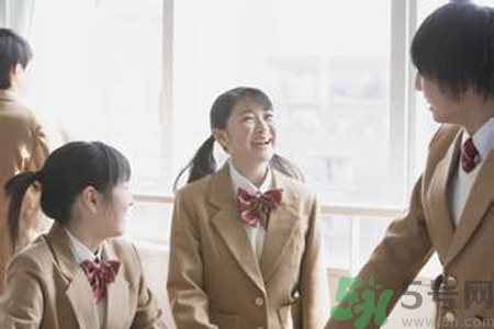 初中生女生的標準胸圍是多少？初中女生正常胸圍是多少？