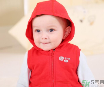 九月份出生的寶寶穿什么衣服？九月寶寶穿衣注意事項(xiàng)