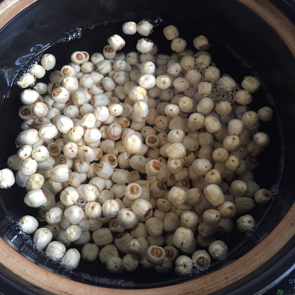 蓮蓉月餅的餡料是什么？蓮蓉月餅的餡料怎么做？