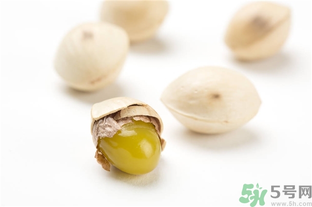 白果什么時(shí)候成熟？沒(méi)熟的白果能不能吃？