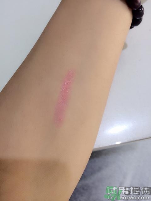 夢(mèng)妝唇膏筆怎么用?夢(mèng)妝唇膏筆使用方法。