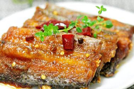 如何挑選新鮮魚？怎樣吃到不被污染的魚？