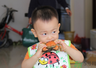 小孩吃螃蟹過(guò)敏怎么辦？小孩吃螃蟹過(guò)敏癥狀