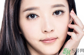 20歲的女生用什么護膚品比較好？20歲的女生適合用什么護膚品？
