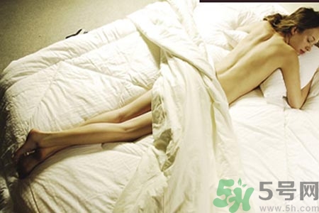 哪些女性不宜裸睡？女人裸睡的七大好處