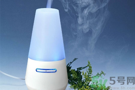 加濕器里可以加精油嗎？加濕器里可以加醋嗎？