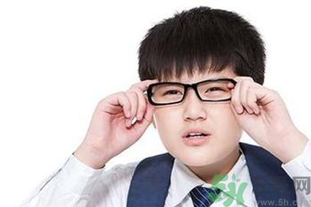 眼睛散光能治好嗎？眼睛散光的癥狀