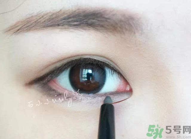 iu李智恩桃花妝怎么化？iu李智恩桃花妝怎么打造？