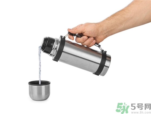 喝溫開(kāi)水可以減肥嗎？喝溫開(kāi)水有什么好處？