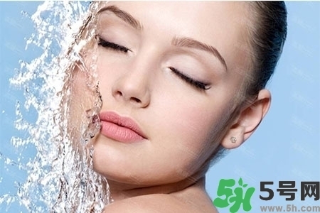 補(bǔ)水面膜怎么選擇？補(bǔ)水的面膜可以天天敷嗎？
