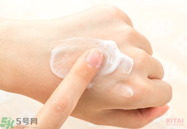 資生堂護(hù)手霜怎么樣？資生堂護(hù)手霜100g紅罐好用嗎？