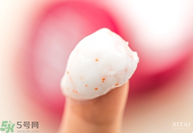 資生堂護(hù)手霜怎么樣？資生堂護(hù)手霜100g紅罐好用嗎？