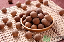 干桂圓怎么吃不上火？吃干桂圓有什么好處？