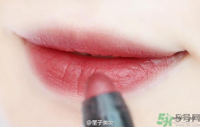 韓孝珠妝怎么化？韓孝珠韓式清新裸妝怎么化？