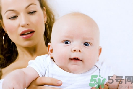 母乳不足的原因是什么？母乳不足怎么辦？
