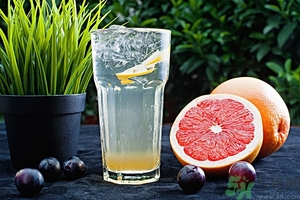 柚子可以泡水喝嗎？柚子泡水喝有什么好處？