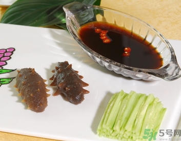 海參可以和雞蛋一起吃嗎？海參可以和雞一起煲湯嗎？