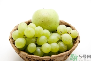 葡萄和蘋果可以一起吃嗎？葡萄和蘋果可以一起榨汁嗎？