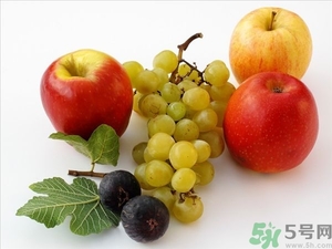 葡萄和蘋果可以一起吃嗎？葡萄和蘋果可以一起榨汁嗎？