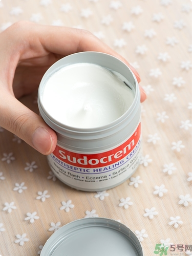 Sudocrem屁屁霜怎么用？sudocrem屁屁霜初生寶寶能用嗎？