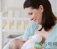 母乳喂養(yǎng)多久喂一次？母乳喂養(yǎng)注意事項