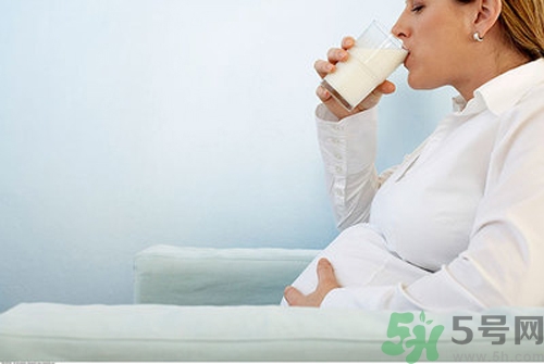 孕婦缺鈣的癥狀有哪些？孕婦缺鈣怎么補(bǔ)？