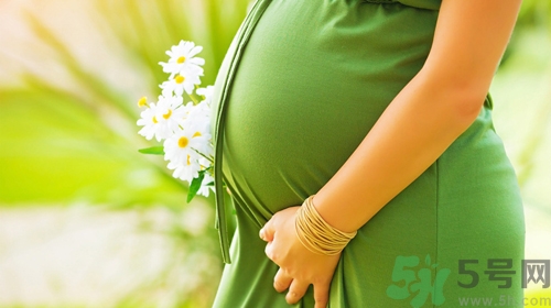 孕婦缺鈣的癥狀有哪些？孕婦缺鈣怎么補(bǔ)？