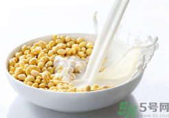 豆?jié){粉有營養(yǎng)嗎？豆?jié){粉結(jié)塊還能喝嗎？