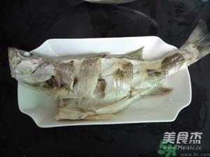 鱸魚蒸多長時(shí)間？鱸魚怎么蒸？