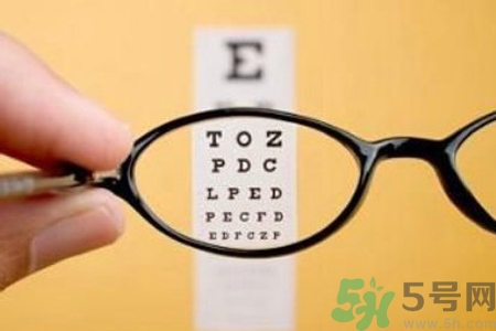 眼睛視力模糊是怎么回事？眼睛視力模糊是怎么辦？