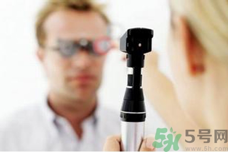眼睛視力模糊是怎么回事？眼睛視力模糊是怎么辦？