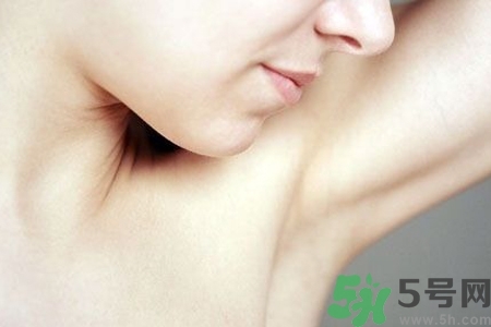 女人腋下不長毛怎么回事？女人腋下不長毛怎么辦？